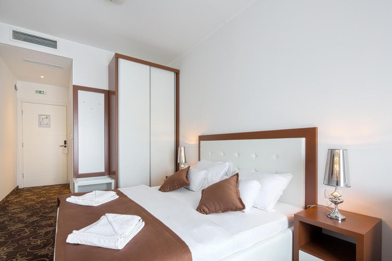 Hotel Pozzo Budva Exterior photo