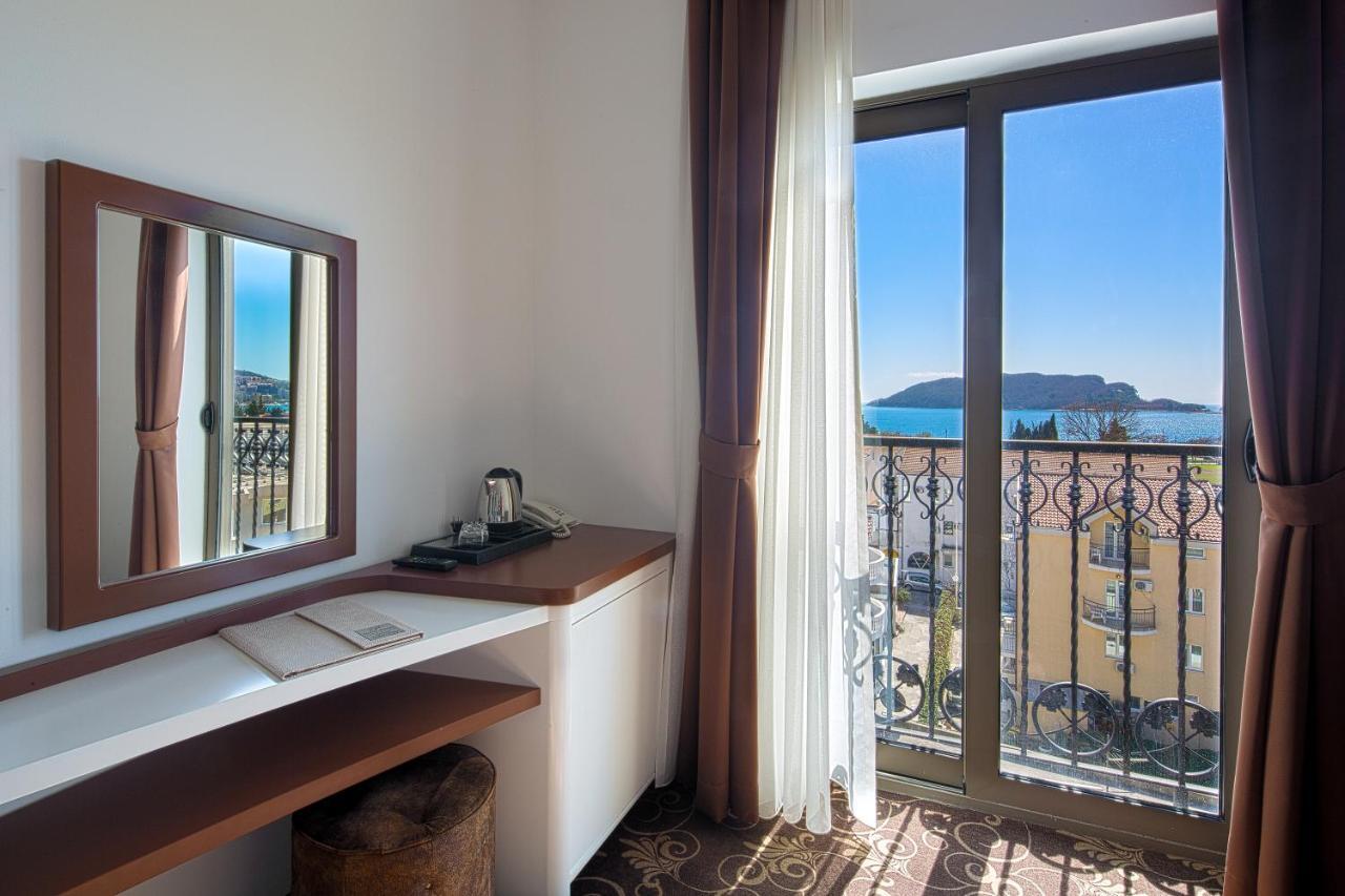 Hotel Pozzo Budva Exterior photo