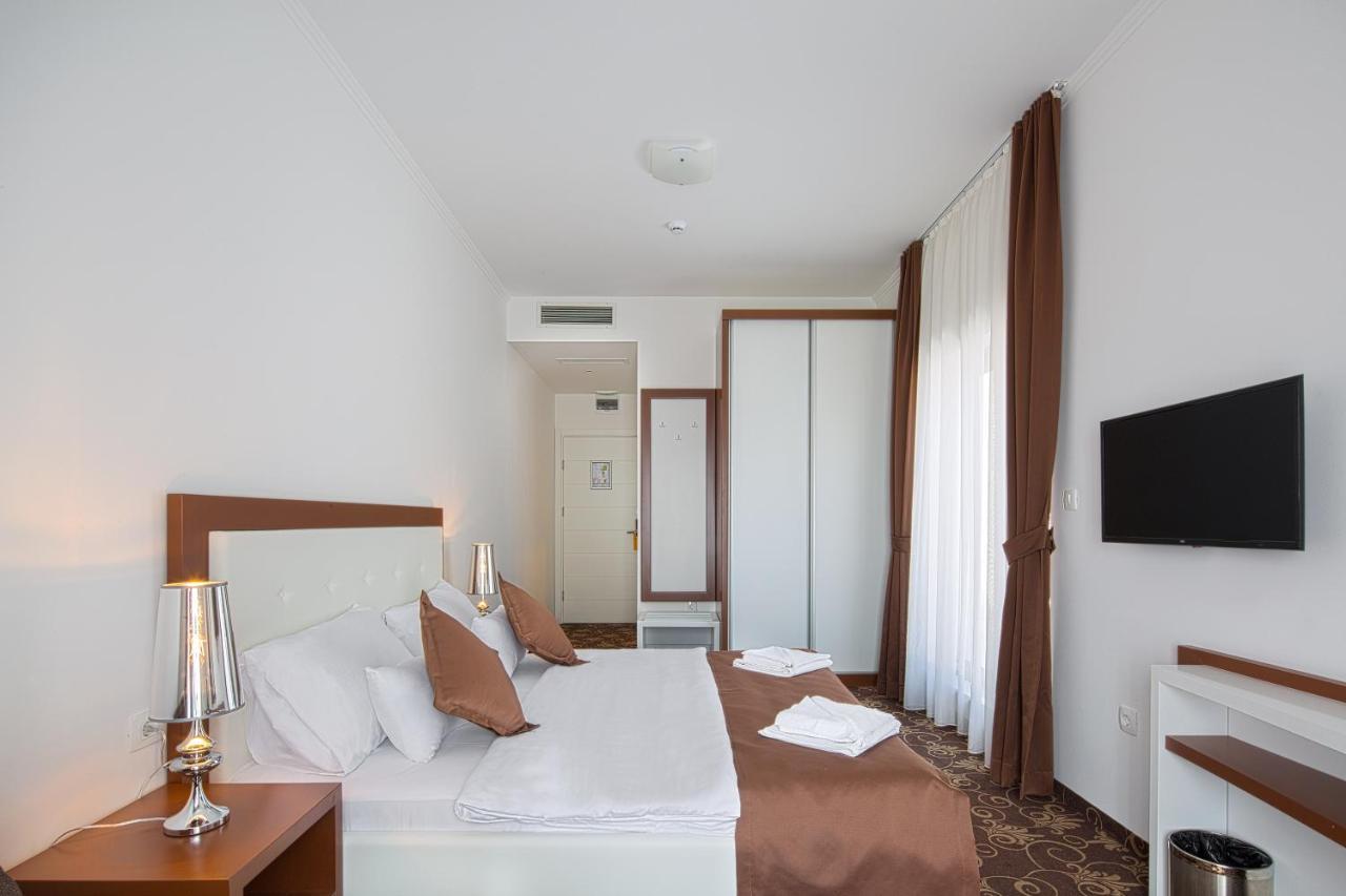 Hotel Pozzo Budva Exterior photo