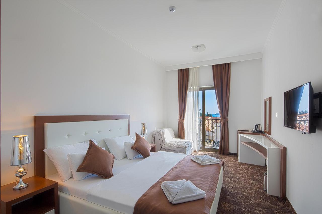 Hotel Pozzo Budva Exterior photo
